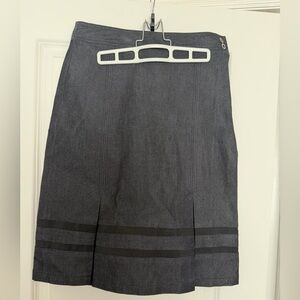 DEKKER Classic Black A-Line Pleated Skirt